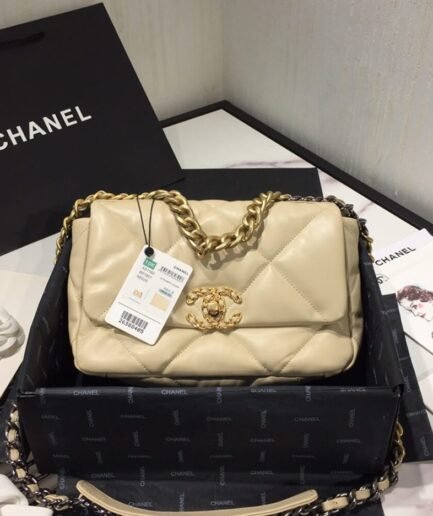 CHANEL 19 Small Flap Bag