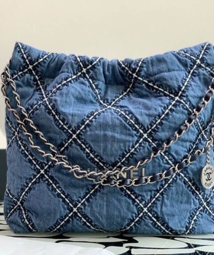 CHANEL 22 HANDBAG