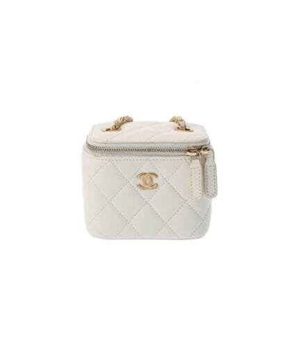 Chanel chain cosmetic bag