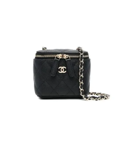 Chanel chain cosmetic bag