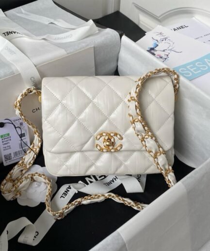 CHANEL MINI FLAP