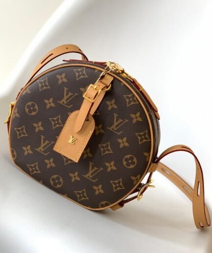 LV Boite Chapeau Souple MM