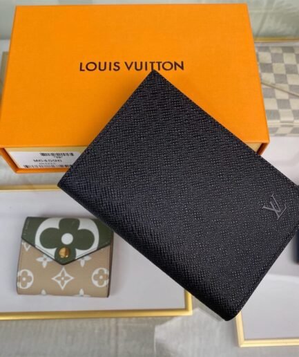 LV PASSPORT COVER