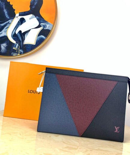 LV Pochette Voyage MM