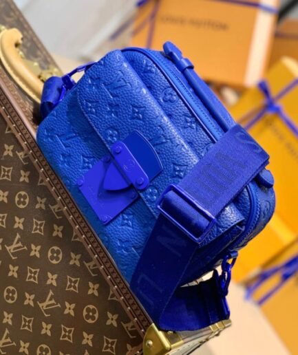LV S LOCK MESSENGER